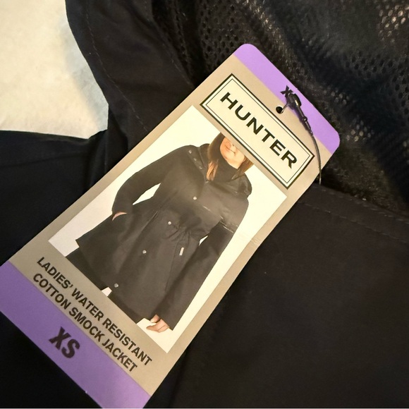 Hunter Women's Black Utility rain Jacket - Picture 2 of 11